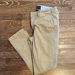Abercrombie & Fitch Men's Khaki Chino Pants - Classic Straight Fit, Size 32X32